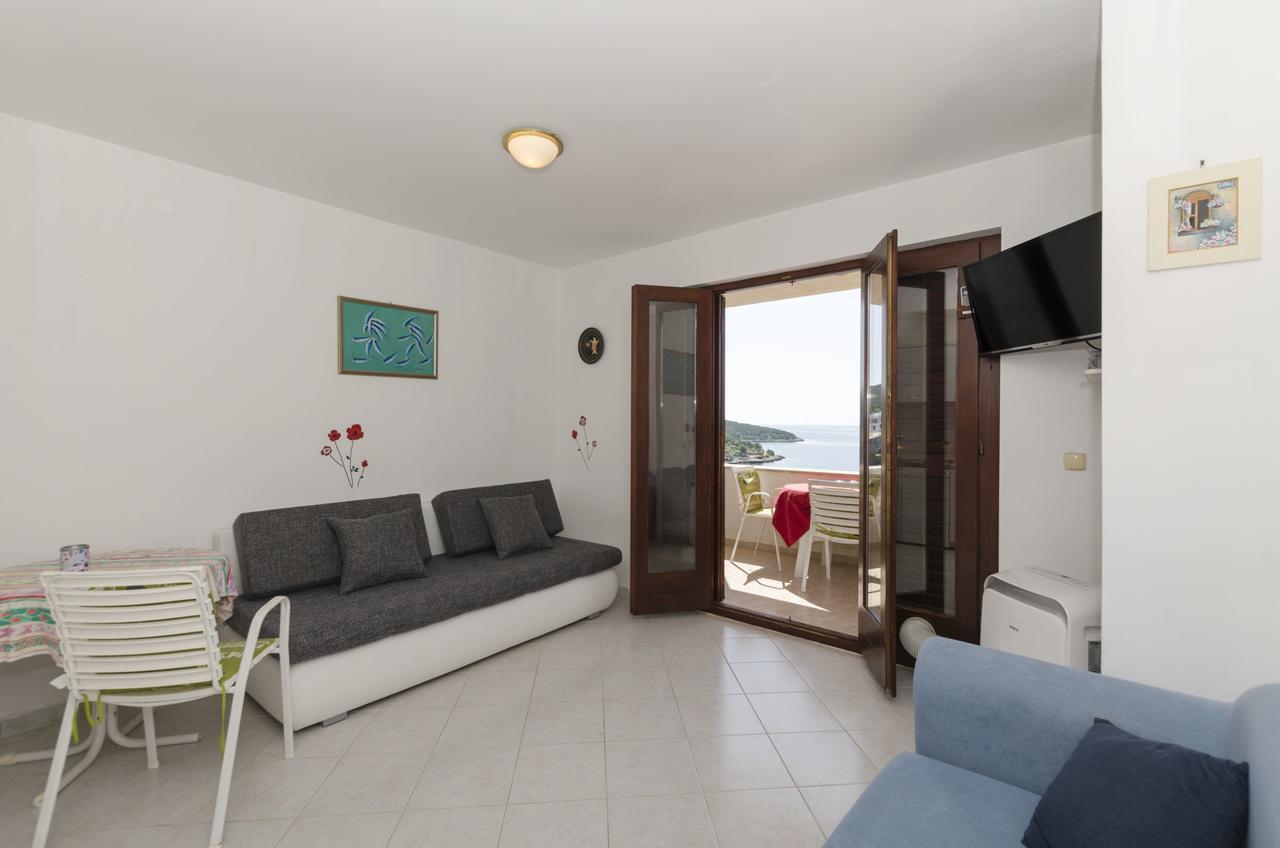 Apartments Ante Vinišće Exterior foto